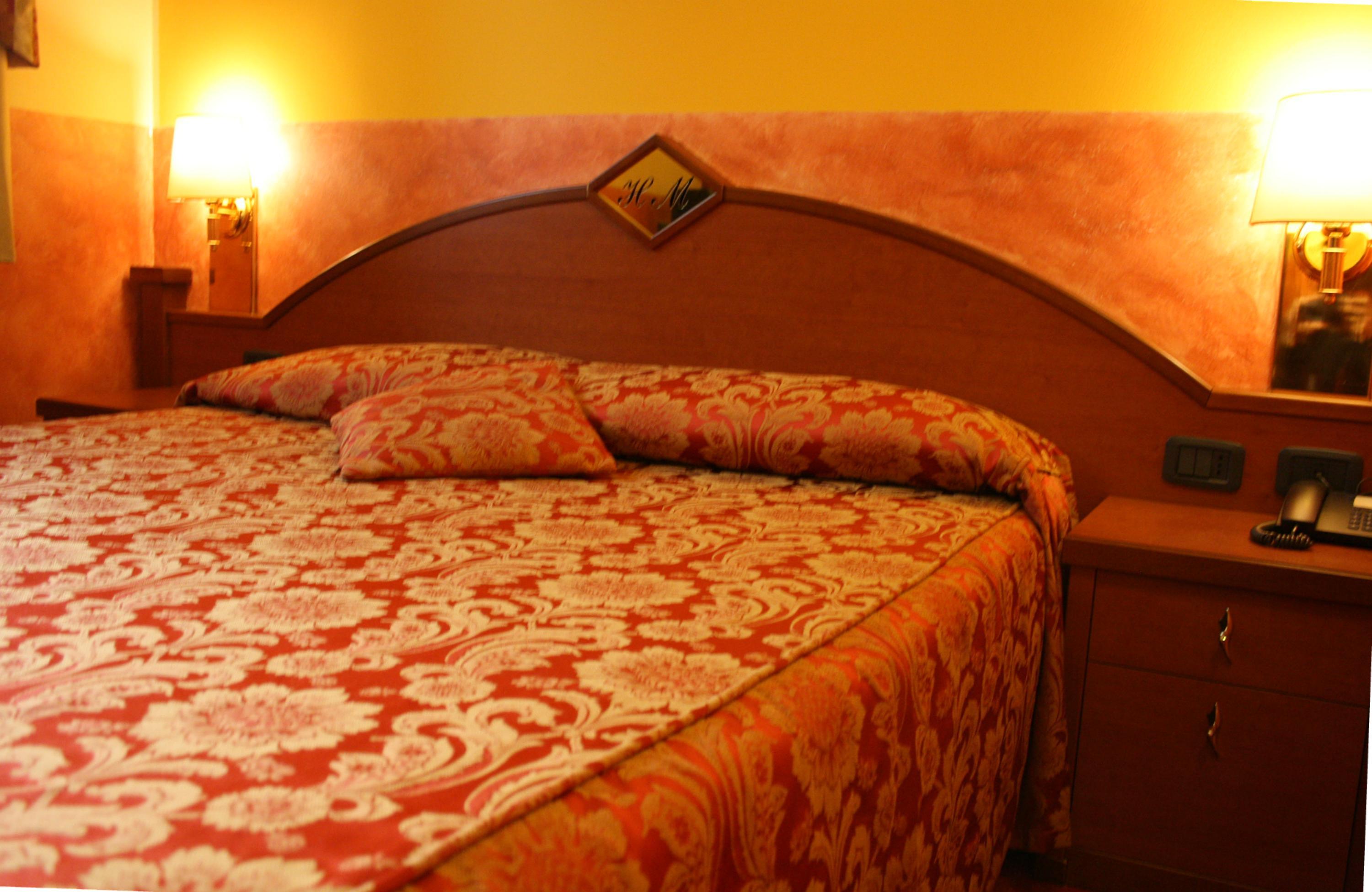 Hotel Majestic San Giuliano Milanese Exteriör bild