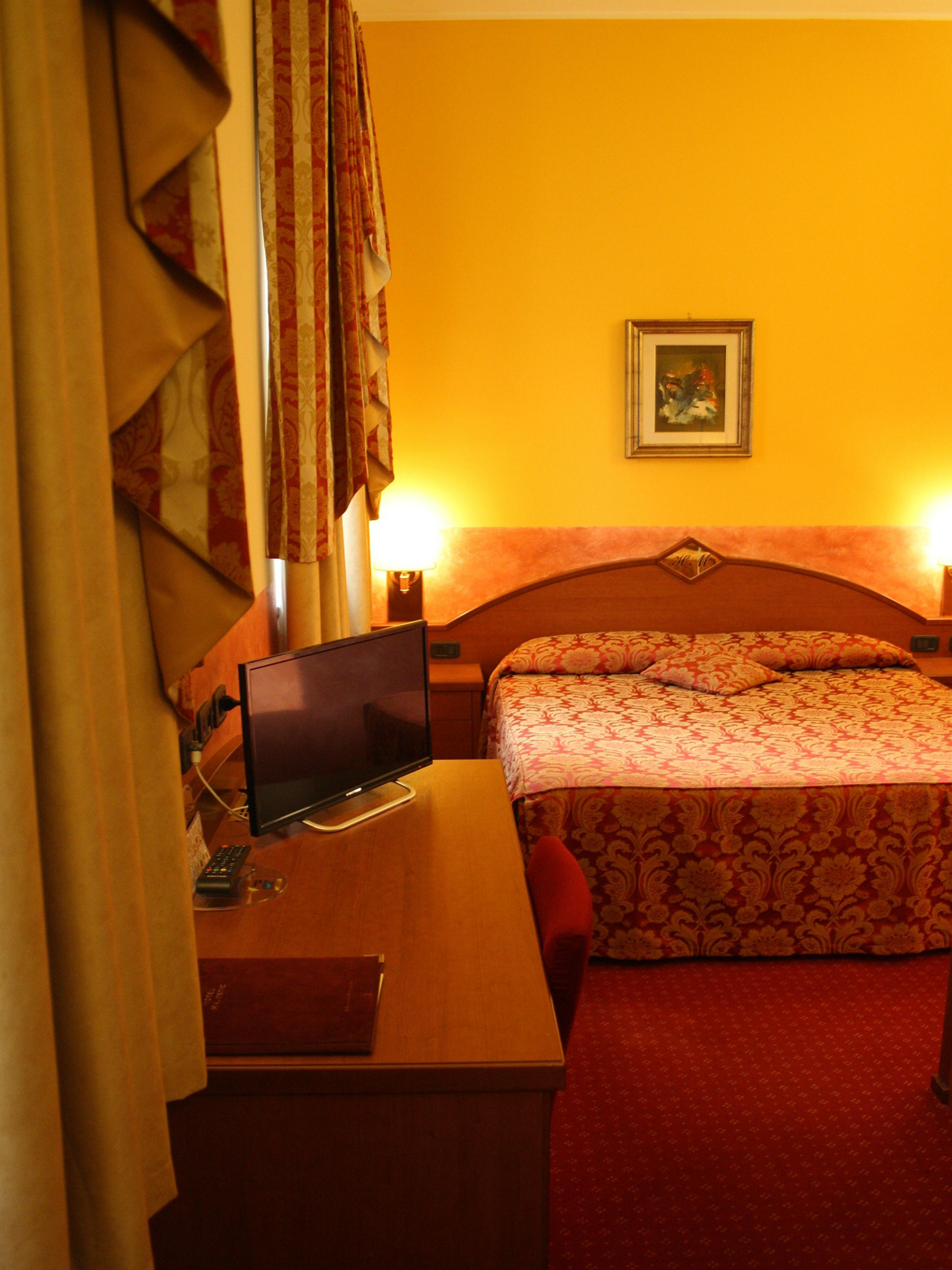 Hotel Majestic San Giuliano Milanese Exteriör bild